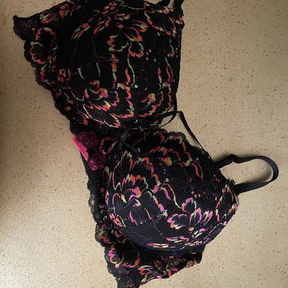 New La Senza 38B Bra